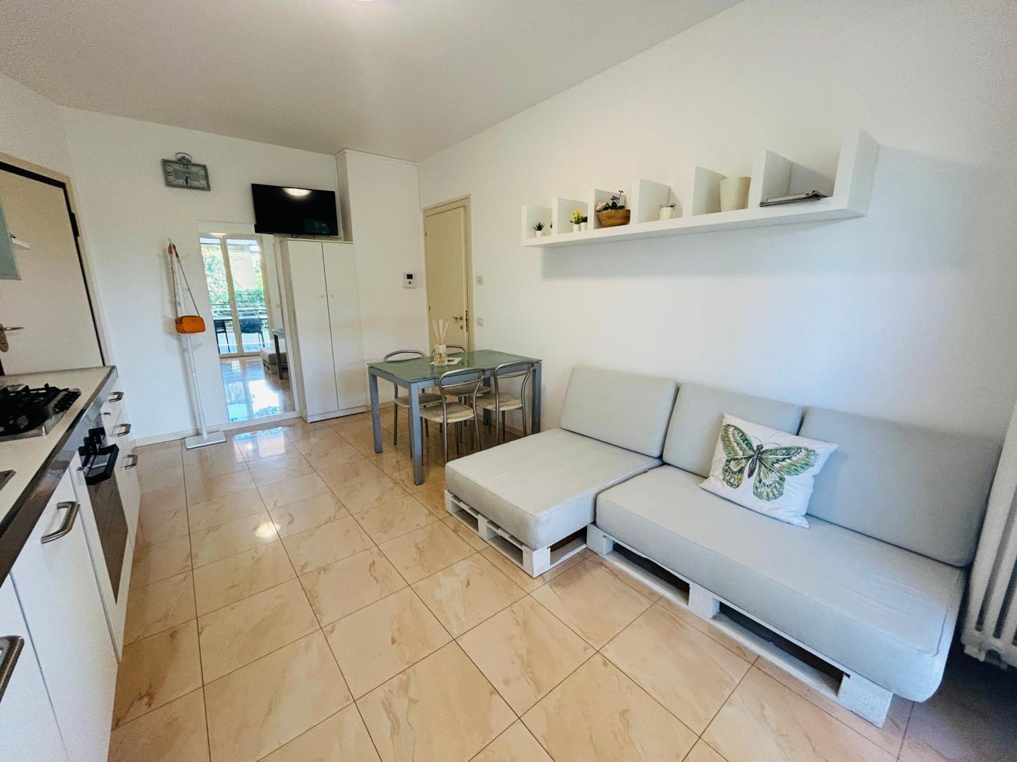 Apartament Damiano Chiesa Flexrent - Abissinia Riccione Zewnętrze zdjęcie